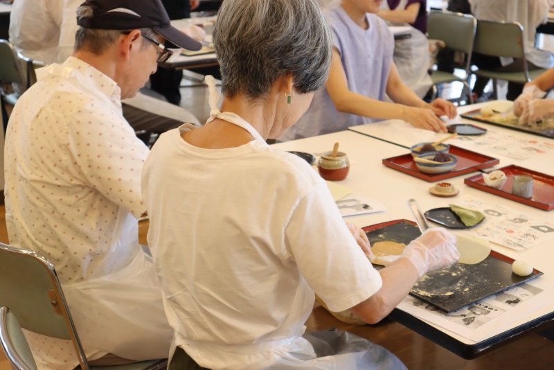 京都銘菓『おたべ』の体験道場